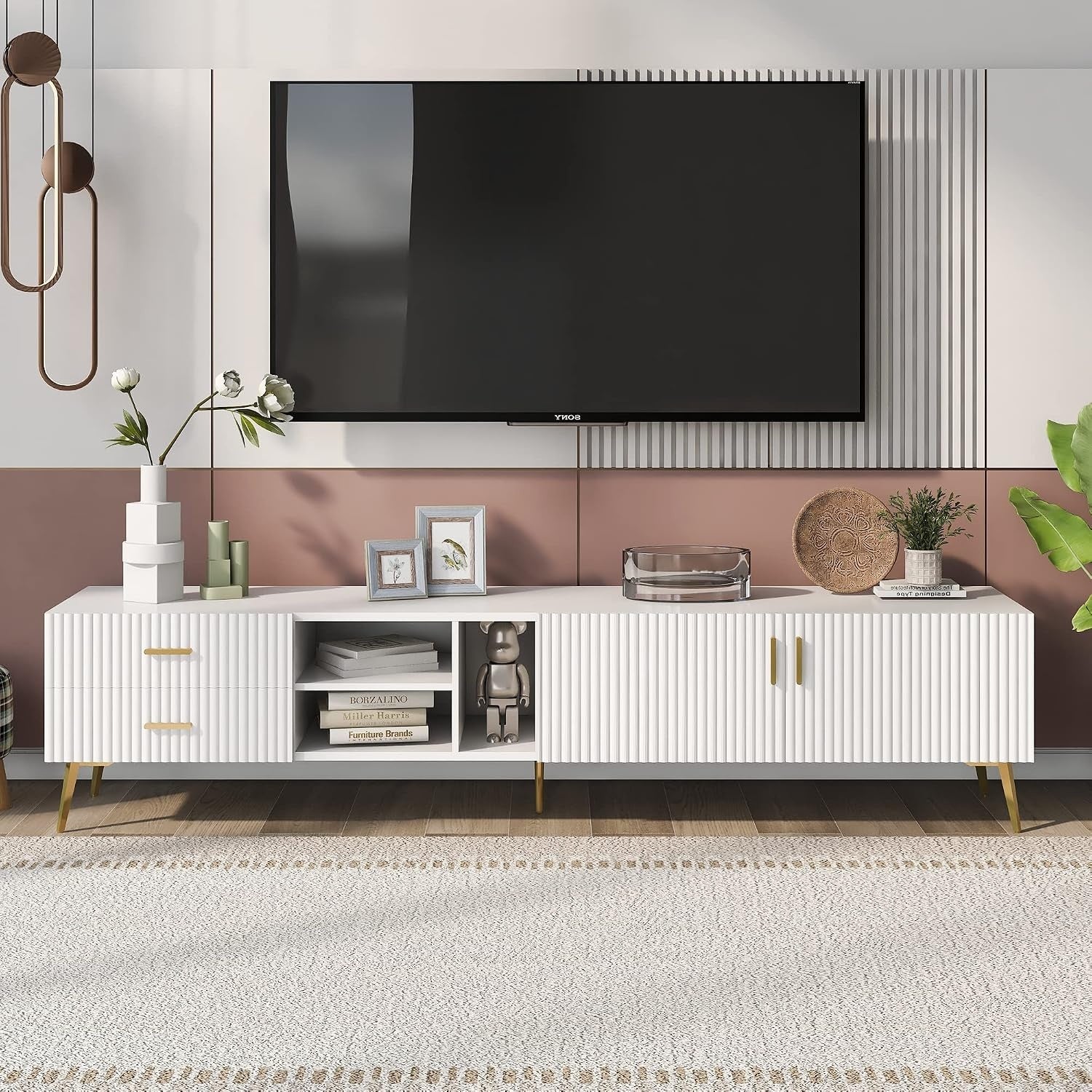 Meuble TV bas moderne pour ecran jusqu'a 75 pouces avec deux niches fermees, deux tiroirs et trois etageres ouvertes, finition blanche 180 x 35 x 44 cm